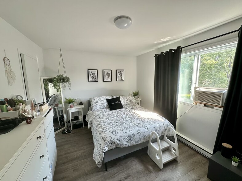 More Photos Of 212 Tsse Turcotte, Longueuil Apartments For Sale