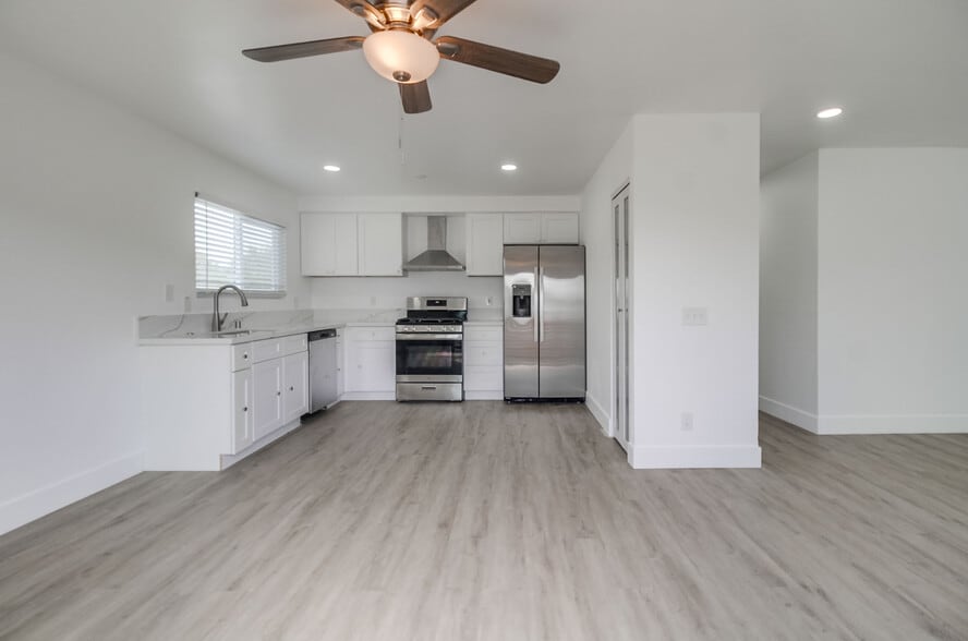More Photos Of 4410 Highland Ave, San Diego Apartments For Sale