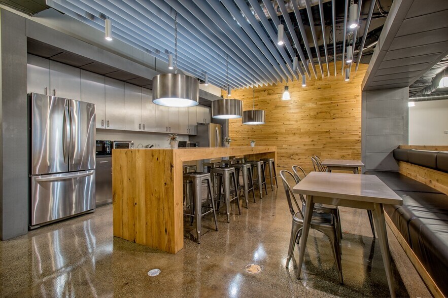 More Photos Of 20 Glover Ave, Norwalk Office For Lease