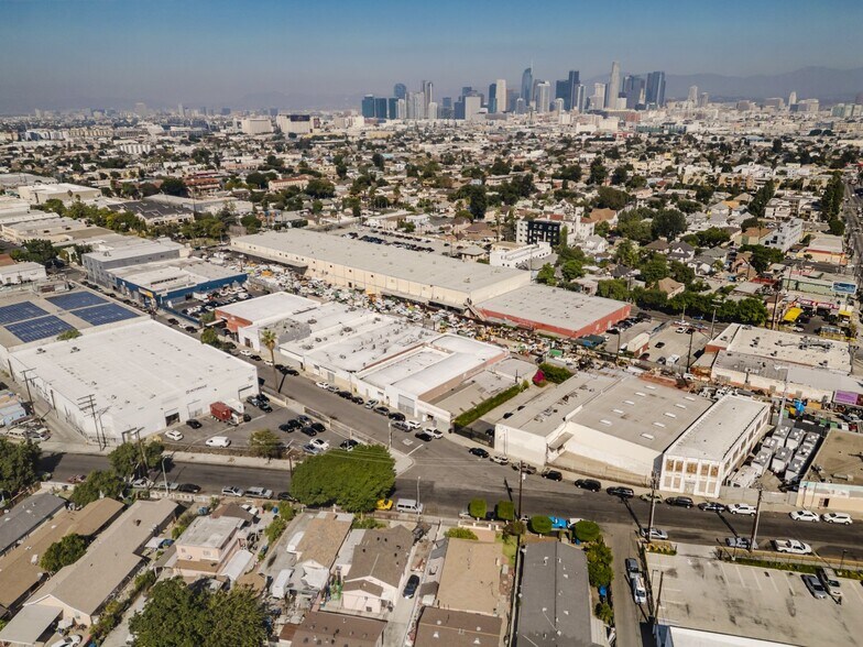 More Photos Of 965-973 E 31st St, Los Angeles Warehouse For Sale