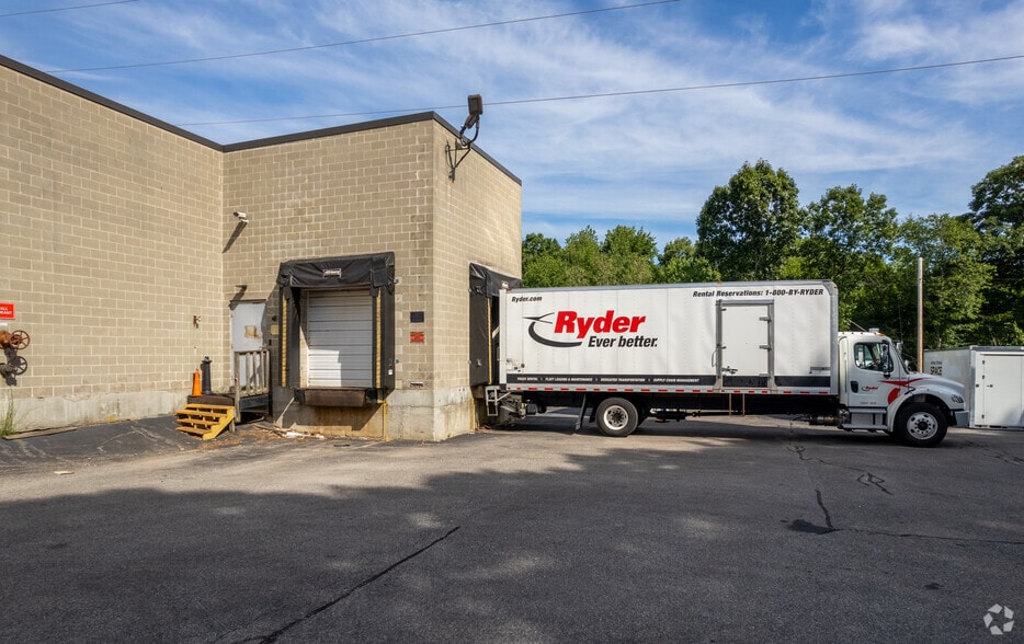 More Photos Of 111 Milk St, Westborough Warehouse For Lease