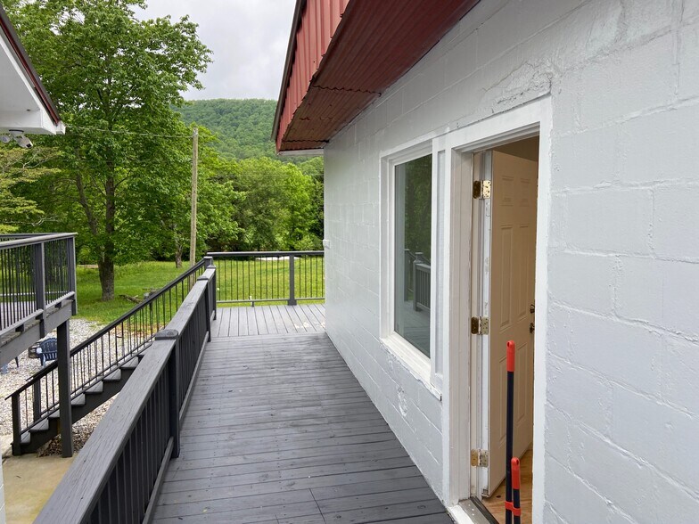 More Photos Of 3971 Wolf Pen Gap Rd, Suches Convenience Store For Lease