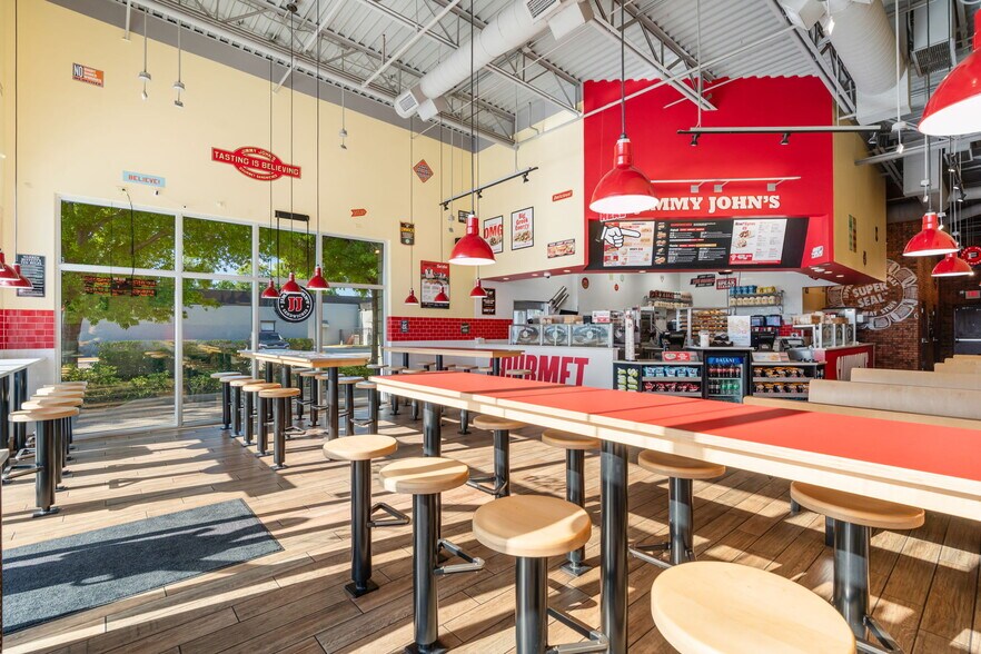 More Photos Of 6228 14th St W, Bradenton Storefront For Lease
