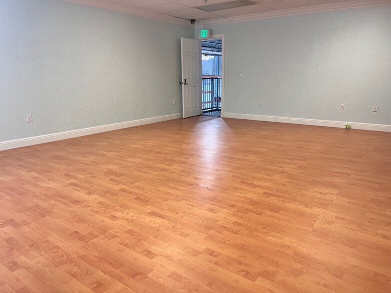 More Photos Of 3445-3499 High Ridge Rd, Boynton Beach Warehouse For Lease