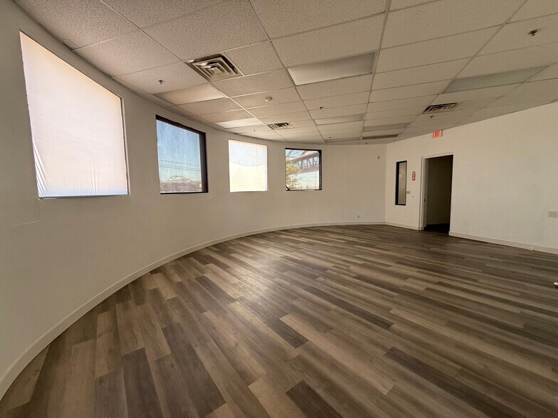 More Photos Of , North Las Vegas Industrial For Sale