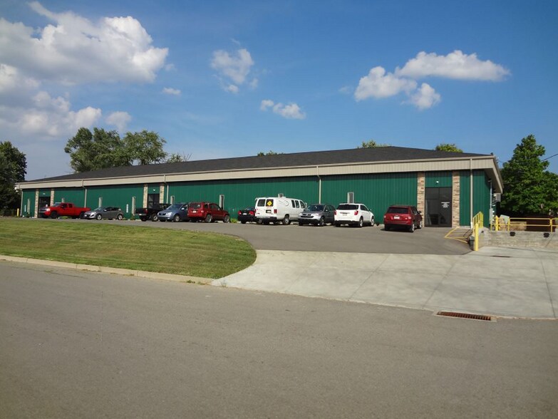 Primary Photo Of 1123 Lee Ave, Farrell Warehouse For Sale