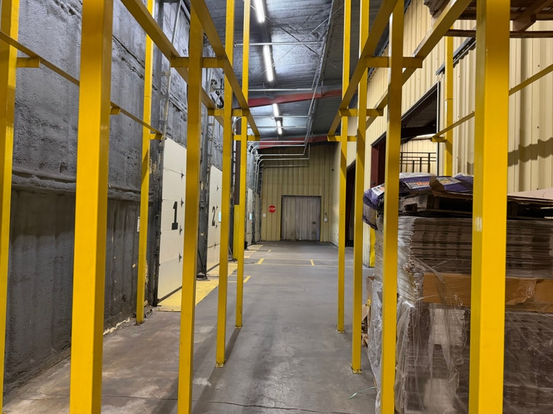 More Photos Of 1300 W US Highway 83, Alamo Warehouse For Sale