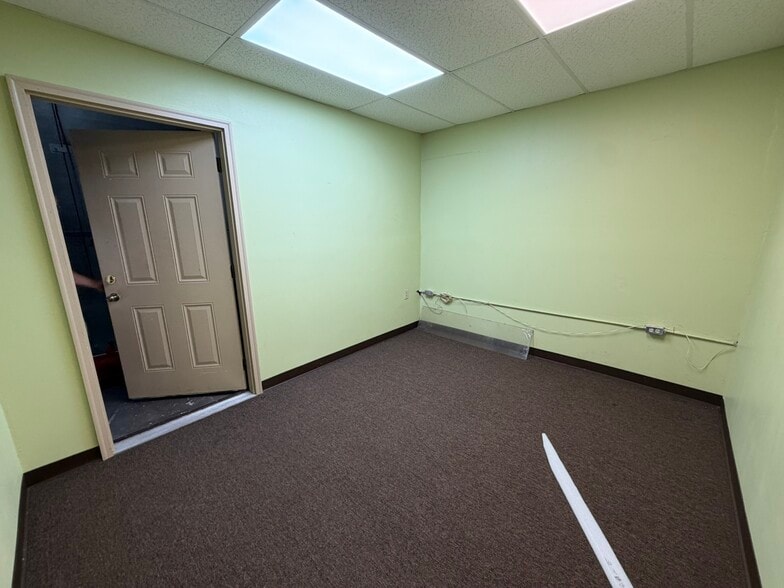 More Photos Of 2601 Lexington St, Kenner Warehouse For Sale