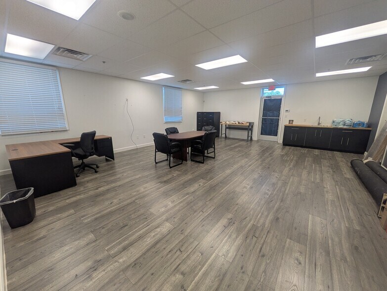 More Photos Of 1654 E Northfield Dr, Brownsburg Unknown For Lease