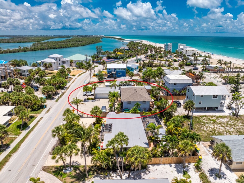 More Photos Of 1130 Gulf Blvd, Englewood Apartments For Sale
