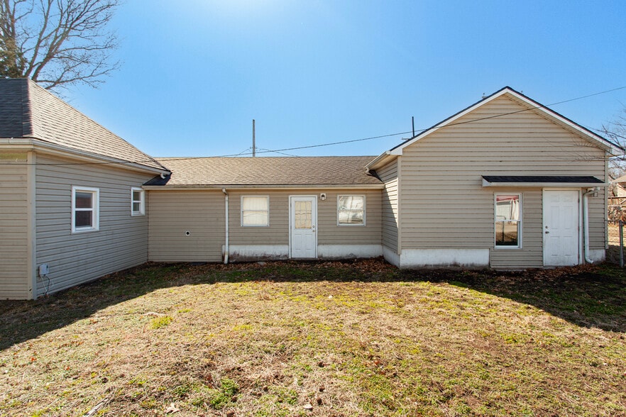 More Photos Of 406 S Main St, Archie Schools For Sale