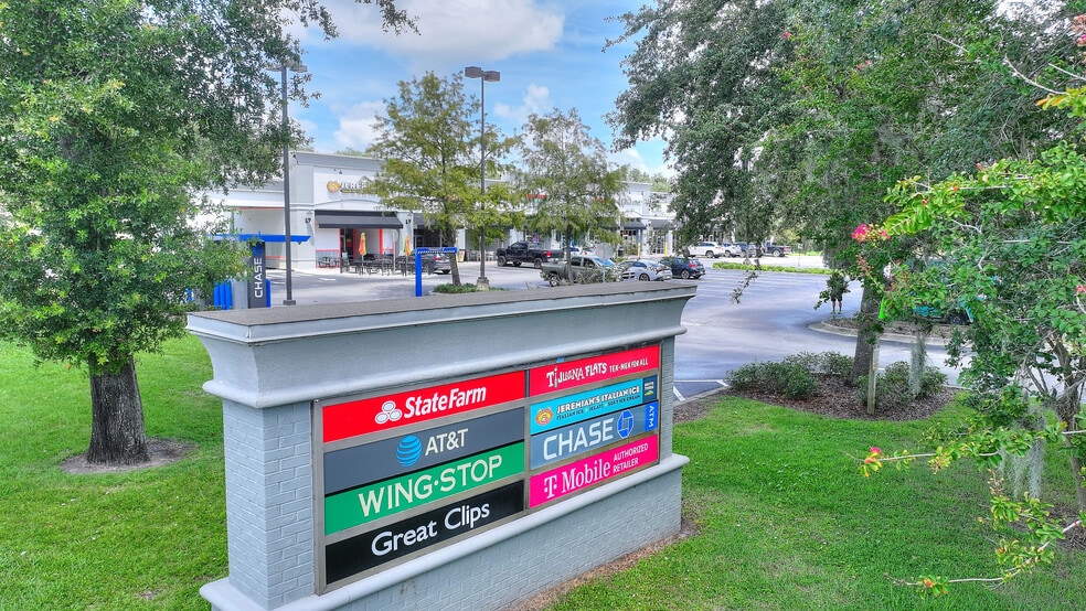 More Photos Of 305 E International Speedway Blvd, Deland Unknown For Lease