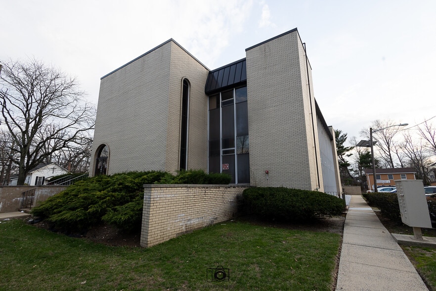 More Photos Of 1215 Livingston Ave, North Brunswick Office For Sale
