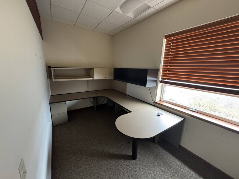More Photos Of 4070 E Brigham Rd, Blue Mounds Office For Sale
