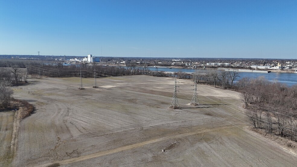 More Photos Of 00 State St, East Carondelet Land For Sale