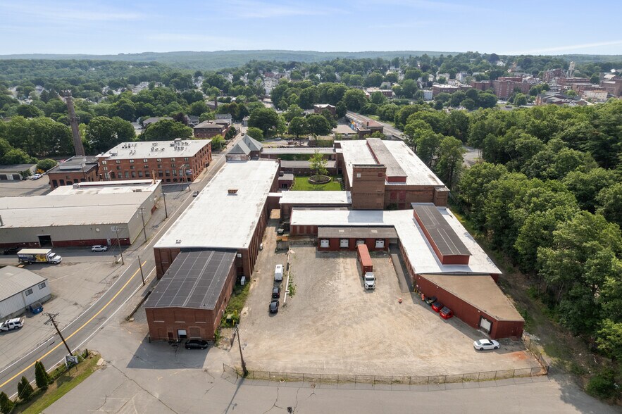 More Photos Of 56 Sterling St, Clinton Manufacturing For Lease