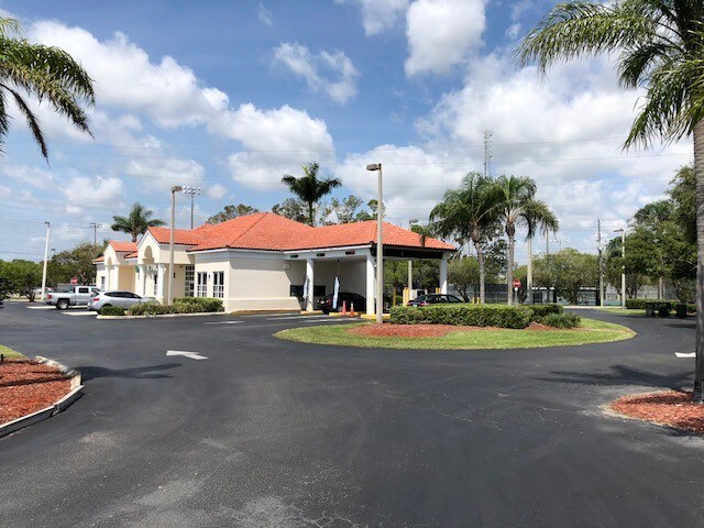 More Photos Of 600 N Homestead Blvd, Homestead Medical For Sale