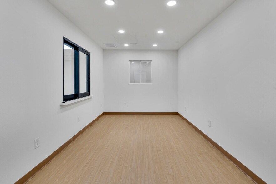 More Photos Of 1192 Garey Ave, Pomona General Retail For Sale