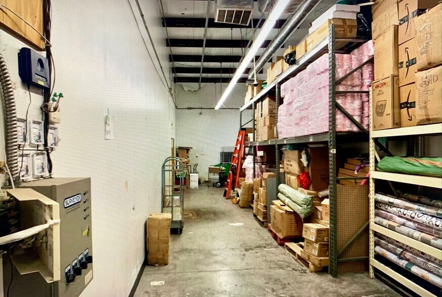 More Photos Of 6703 Telephone Rd, Houston Freestanding For Lease
