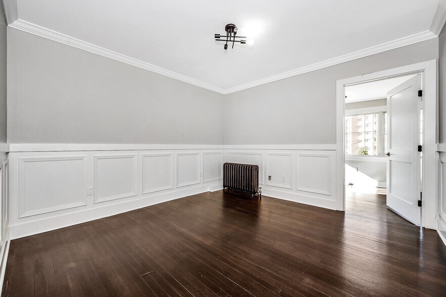 More Photos Of 200 Main St, Eastchester Apartments For Sale