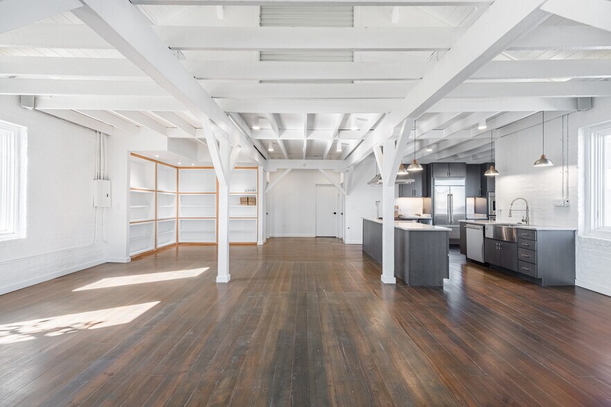 More Photos Of 3157 Tchoupitoulas St, New Orleans Service For Lease