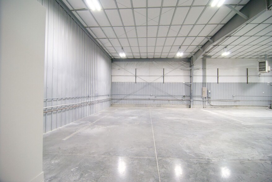 More Photos Of 2691-2692 S Yellowstone Highway 191, Rexburg Warehouse For Lease