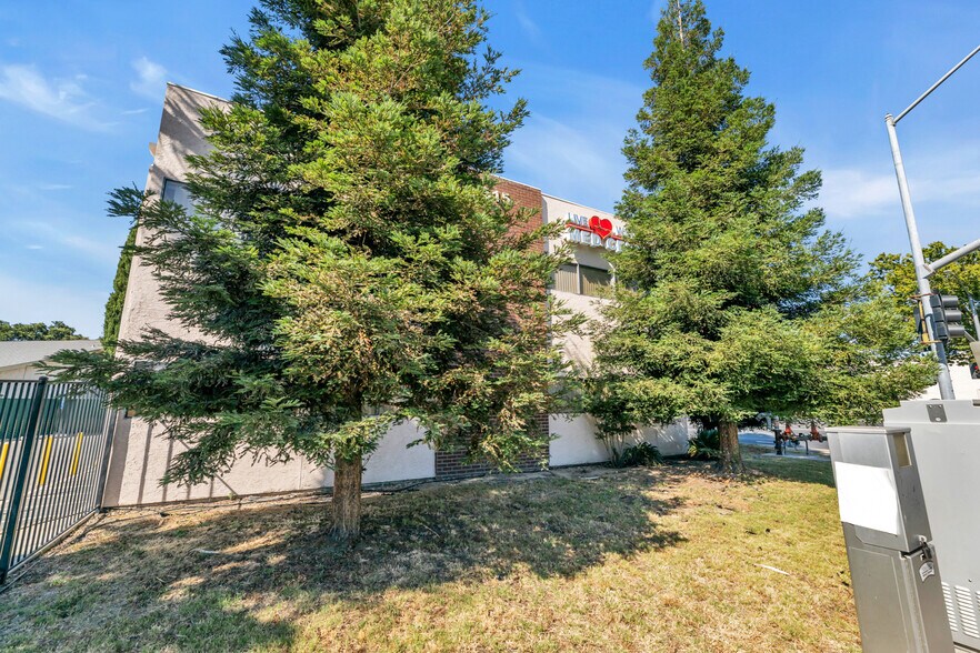 More Photos Of 515 Michigan Blvd, West Sacramento Medical For Sale