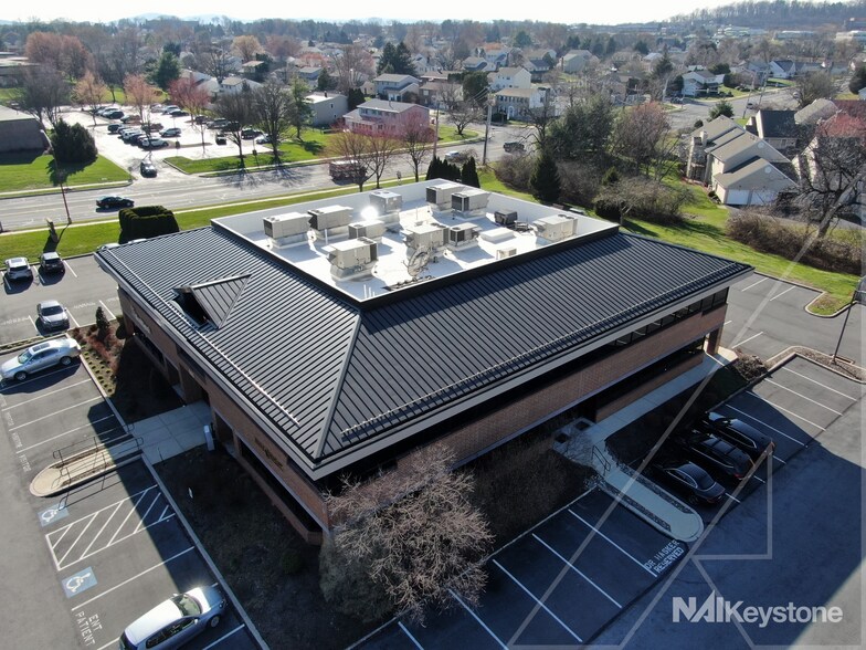 More Photos Of 985 Berkshire Blvd, Wyomissing Medical For Lease