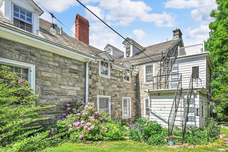 More Photos Of 1305 Hampden Blvd, Reading Multifamily For Sale