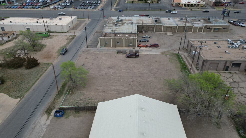 More Photos Of 4802-4816 Avenue Q, Lubbock Freestanding For Sale