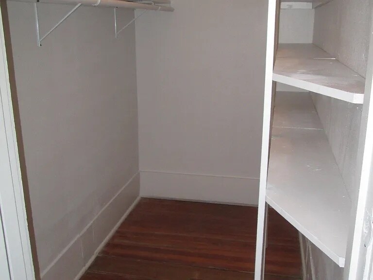 More Photos Of 403 Blanco Rd, San Antonio General Retail For Sale