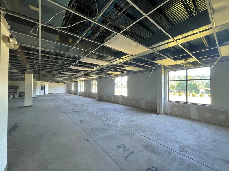 More Photos Of 901 E Main St, Warsaw Warehouse For Lease