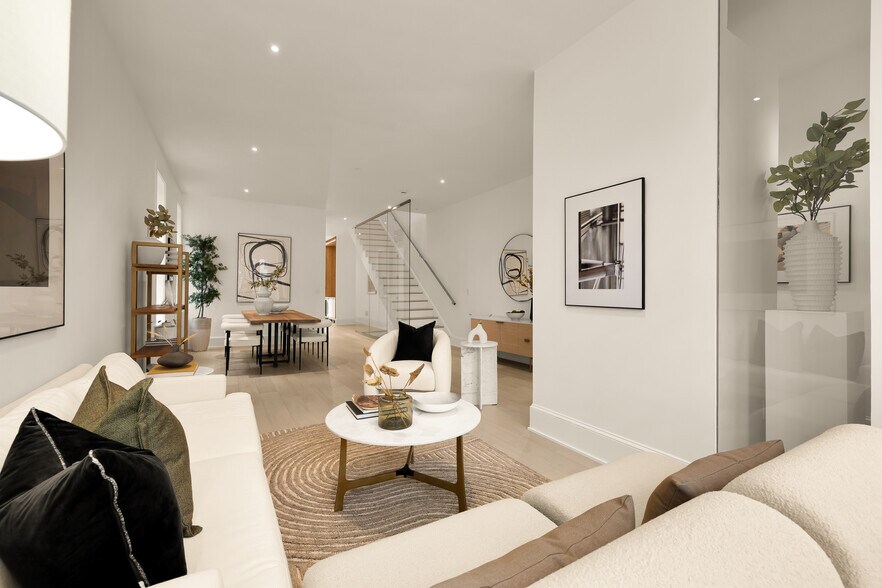 More Photos Of 329 8th St NE, Washington Office For Sale