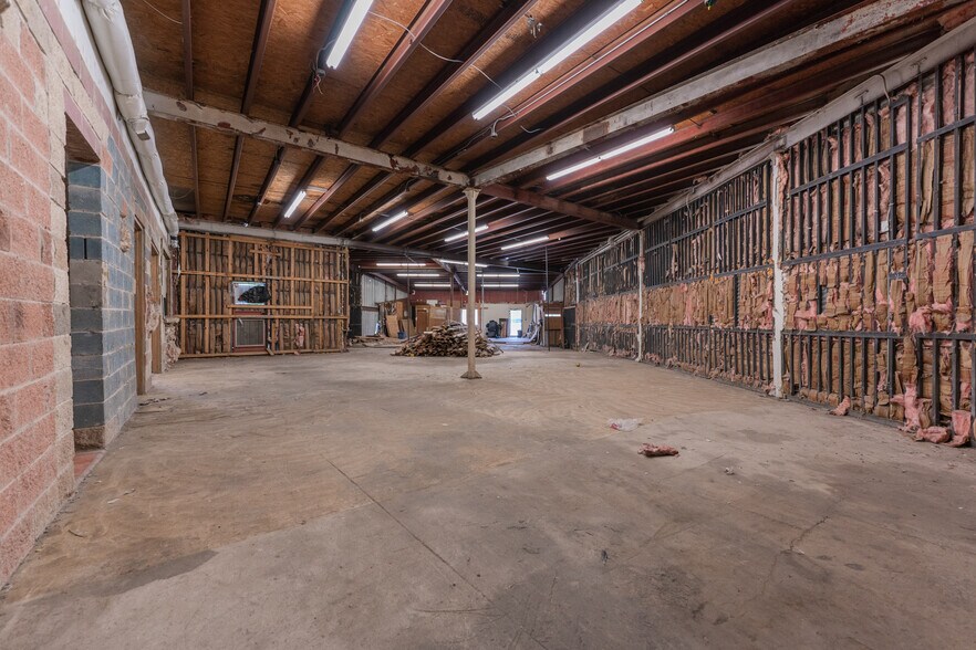 More Photos Of 800 Cincinnati Ave, San Antonio Freestanding For Sale