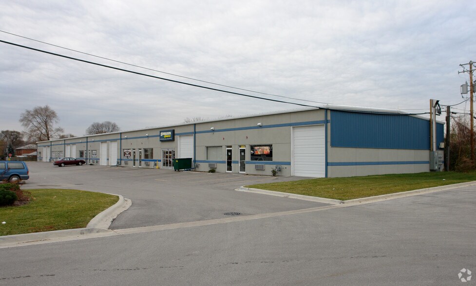 More Photos Of 4320 1st Ave, Lyons Light Distribution For Lease