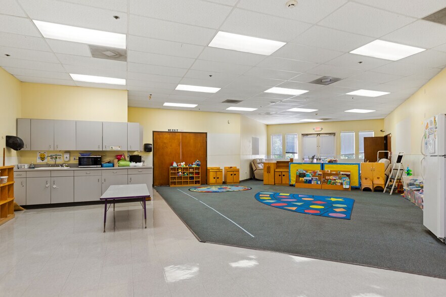 More Photos Of 2090 Chino Hills Pkwy, Chino Hills Schools For Lease