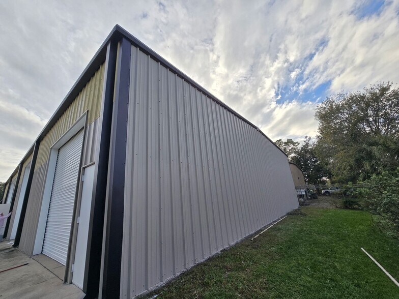 More Photos Of 4411 Holden Rd, Lakeland Warehouse For Sale