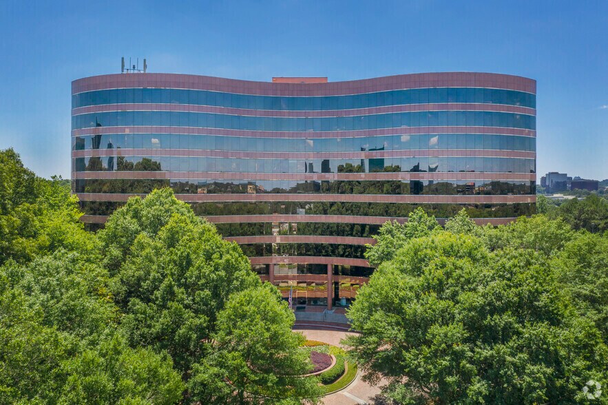 Primary Photo Of 1000 Parkwood Cir SE, Atlanta Coworking Space