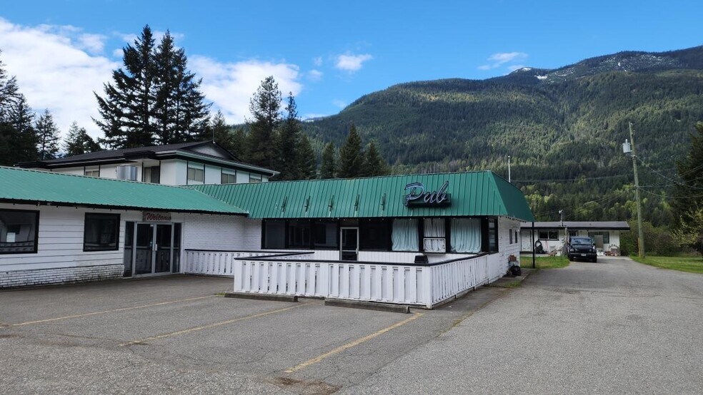 More Photos Of 50865 Trans-Canada Hwy, Boston Bar Hotel For Sale