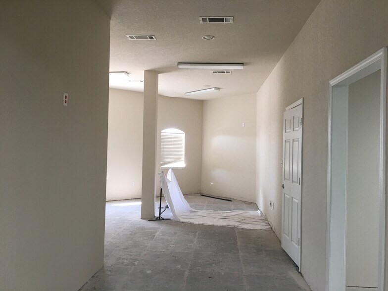 More Photos Of 1001 Glade Rd, Colleyville Medical For Lease
