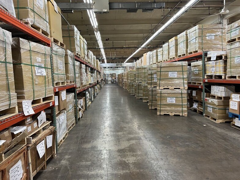 More Photos Of 150 Knotter Dr, Cheshire Manufacturing For Lease