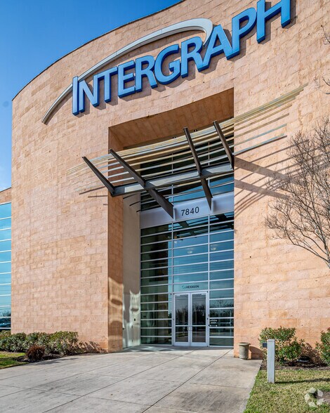 More Photos Of 7840 N Sam Houston Pky W, Houston Office For Lease