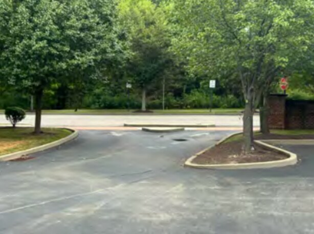 More Photos Of 2630 Rochester Rd, Cranberry Township Freestanding For Lease