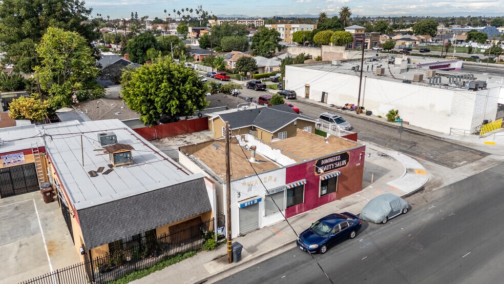 More Photos Of 911 N Wilmington Ave, Compton Storefront For Sale