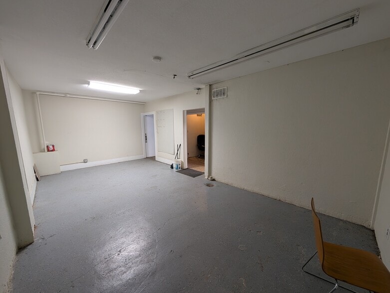 More Photos Of 2739-2741 W Alameda Ave, Denver Storefront For Sale