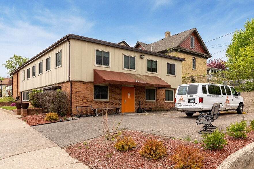 More Photos Of 800 N 42nd Ave, Minneapolis Medical For Lease