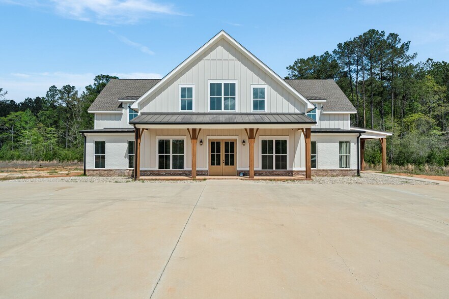 Primary Photo Of 4194 MS-589, Sumrall Office For Sale