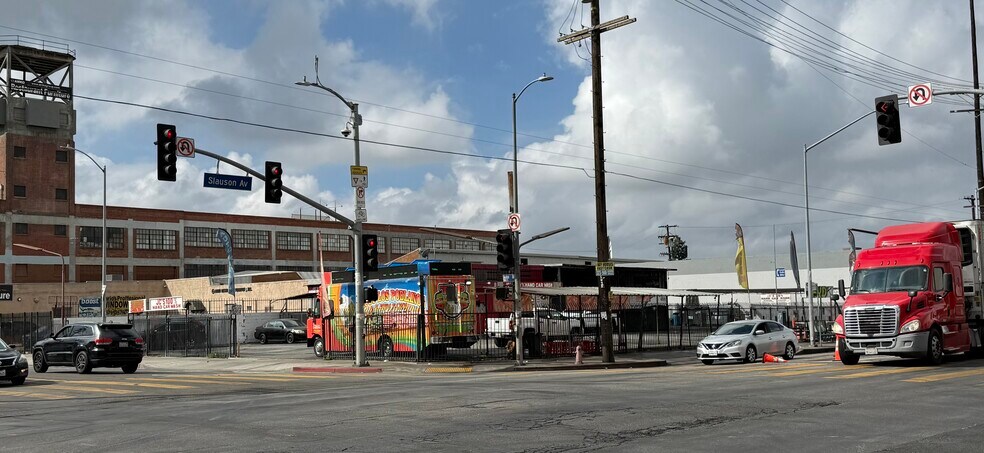 More Photos Of 5821 Avalon Blvd, Los Angeles Land For Lease