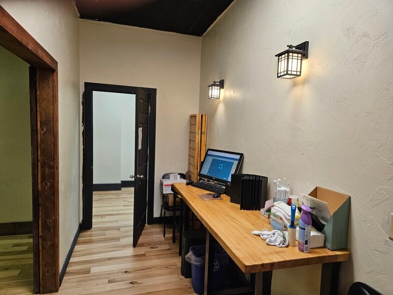 More Photos Of 309 E Center St, Pocatello Specialty For Sale