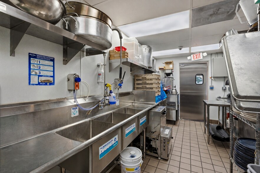 More Photos Of 3055 Harding St, Carlsbad Restaurant For Sale